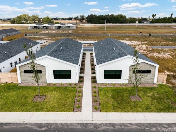 2700 Mockingbird Road, Weslaco, TX 78596