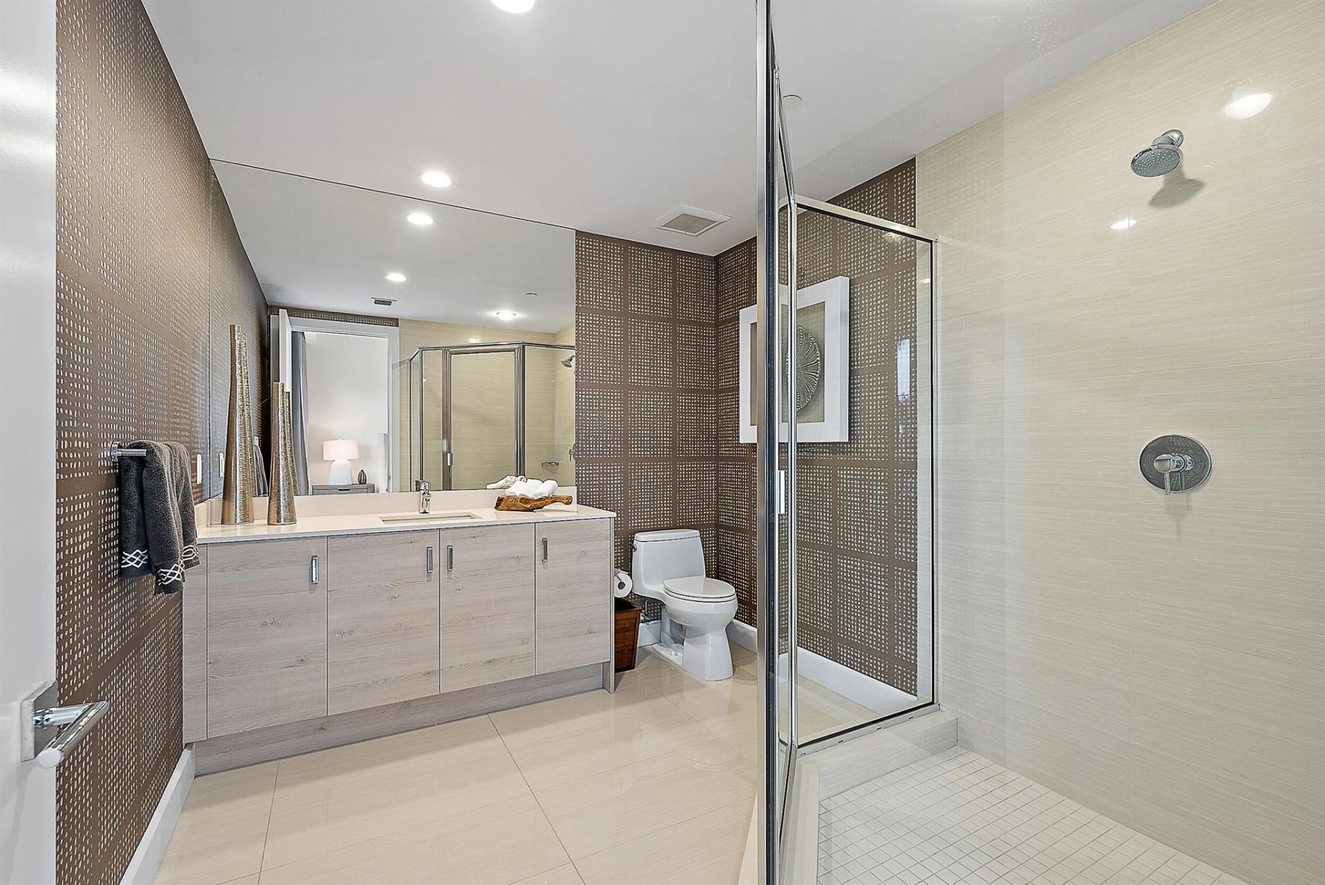 2700 Donald Ross Road, Unit 306, Palm Beach Gardens, FL 33410 Photo