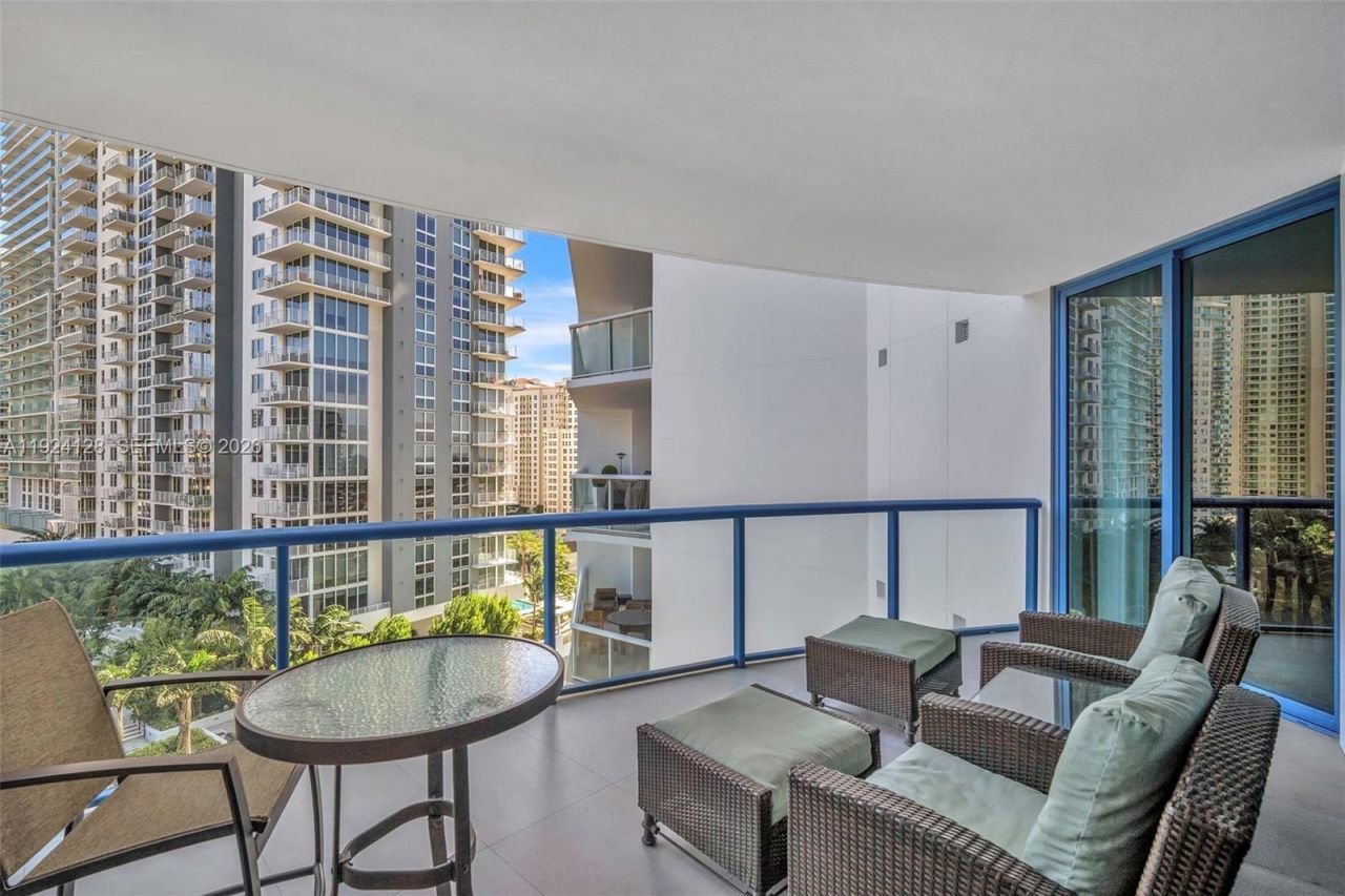 333 Las Olas Way, Unit 1705, Fort Lauderdale, FL 33301 Photo