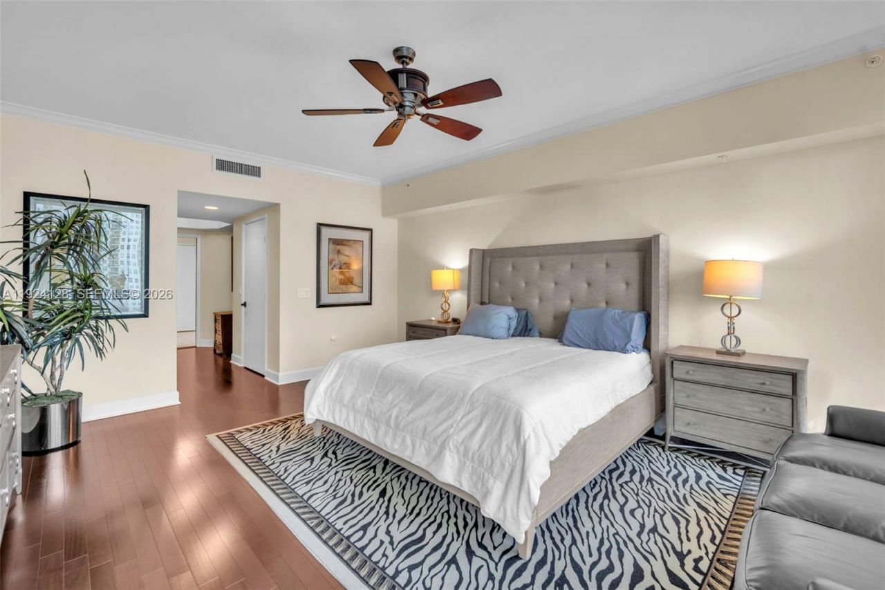 333 Las Olas Way, Unit 1705, Fort Lauderdale, FL 33301 Photo