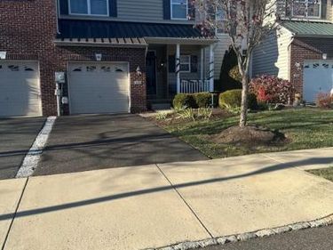 1034 ROSEMONT TERRACE, PENNSBURG, PA 18073