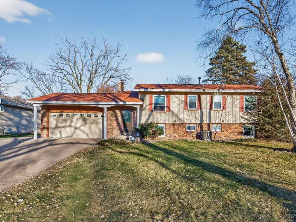 10161 Uplander Street NW, Coon Rapids, MN 55433