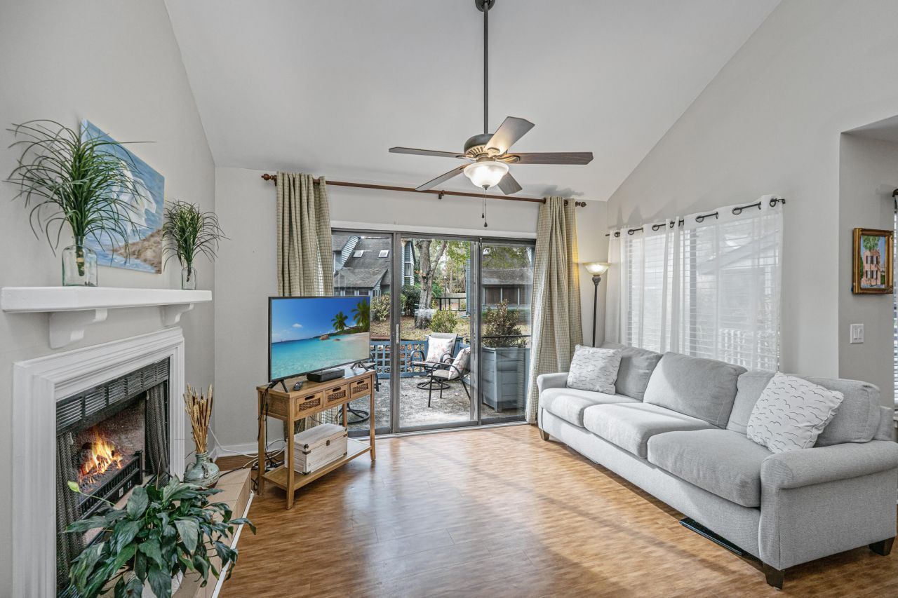 1133 Hidden Cove Drive Photo 11