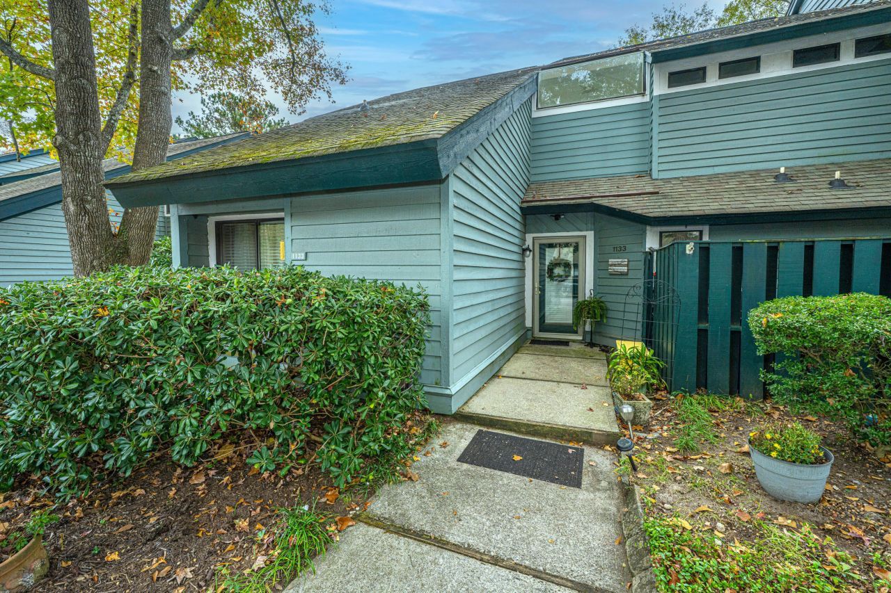 1133 Hidden Cove Drive Photo 6