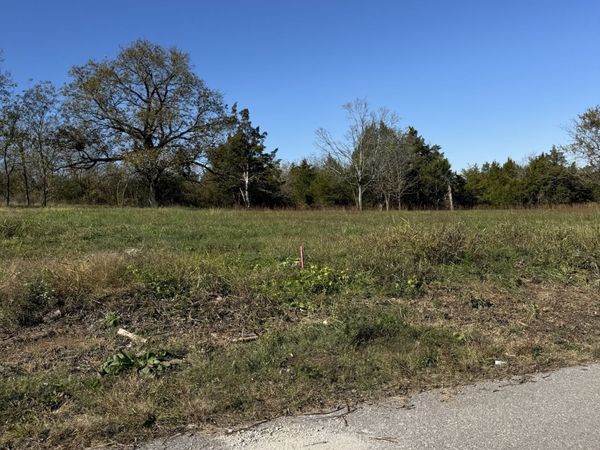 1543 E Stewarts Ln, Nashville, TN 37218