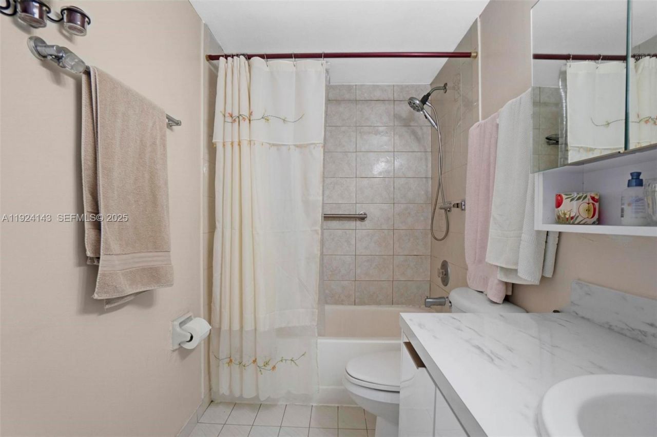 5530 W 26th Ct, Unit 102, Hialeah, FL 33016 Photo