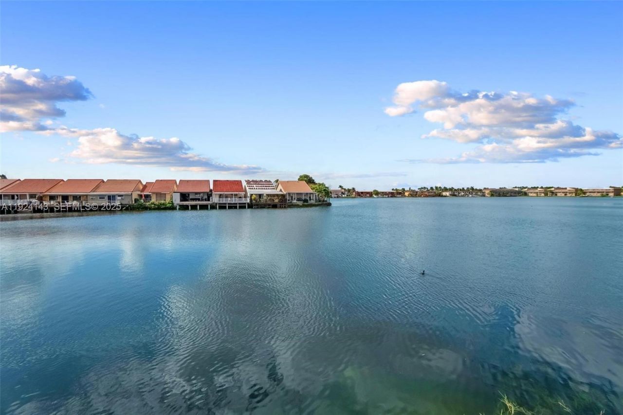 5530 W 26th Ct, Unit 102, Hialeah, FL 33016 Photo