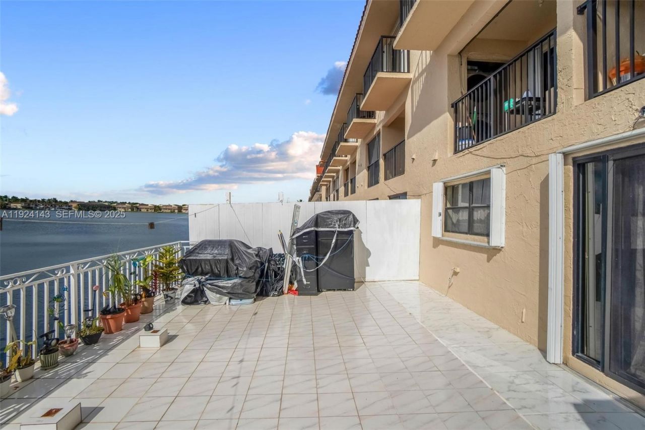 5530 W 26th Ct, Unit 102, Hialeah, FL 33016 Photo