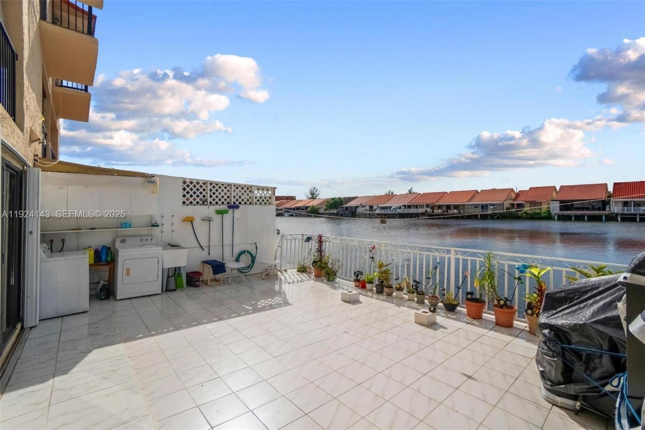 5530 W 26th Ct, Unit 102, Hialeah, FL 33016 Photo