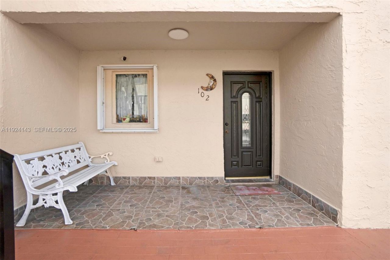 5530 W 26th Ct, Unit 102, Hialeah, FL 33016 Photo