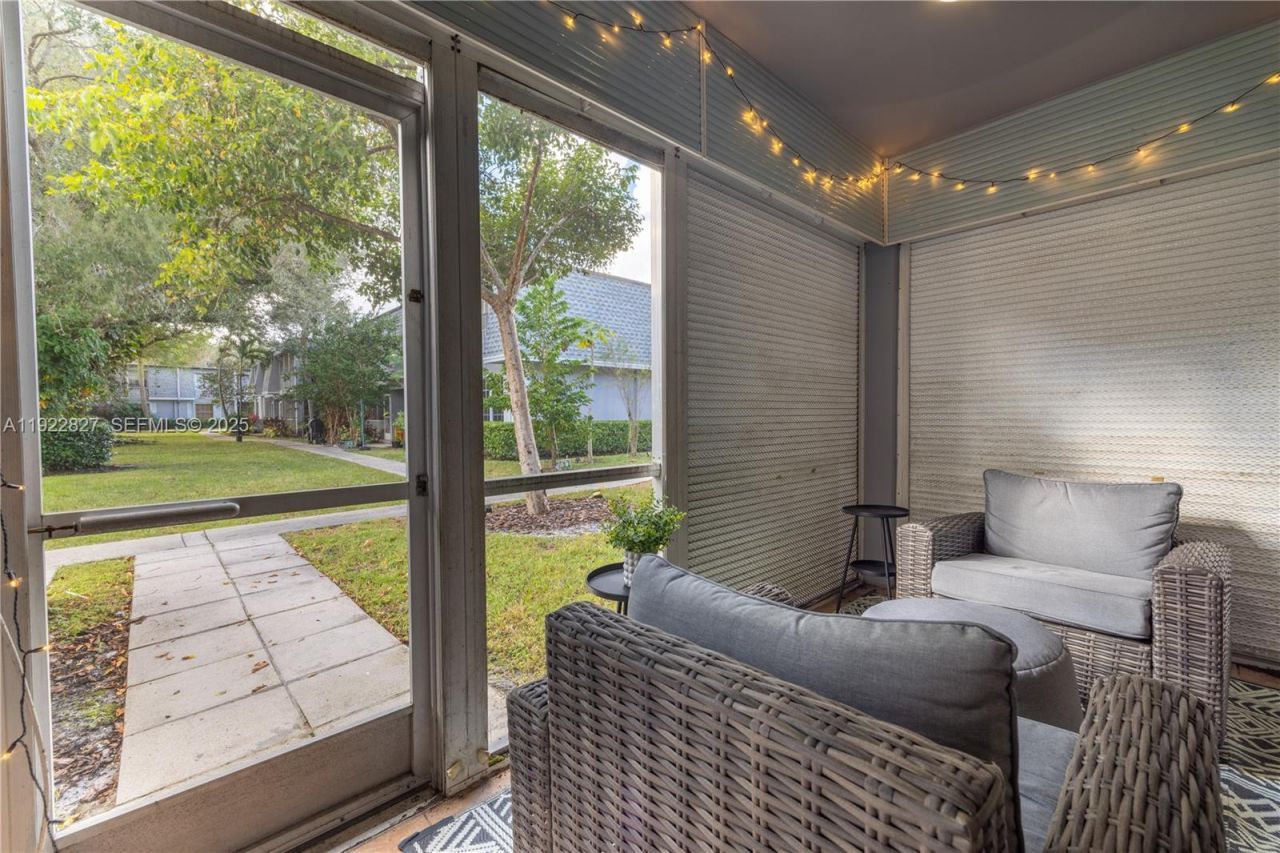 428 NW 70th Ave, Unit 137, Plantation, FL 33317 Photo