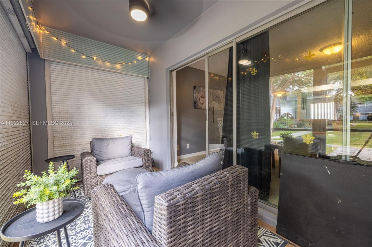 428 NW 70th Ave, Unit 137, Plantation, FL 33317 Photo