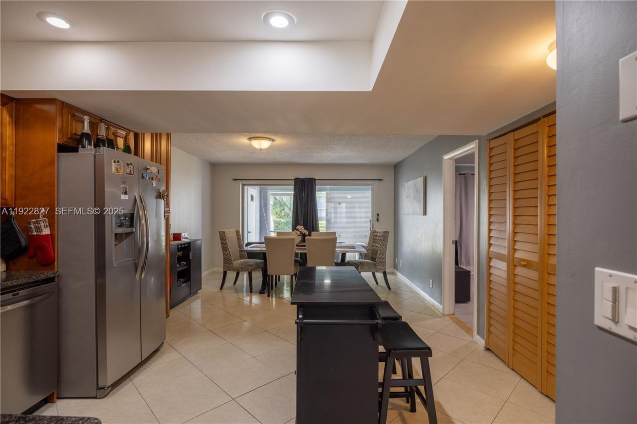 428 NW 70th Ave, Unit 137, Plantation, FL 33317 Photo