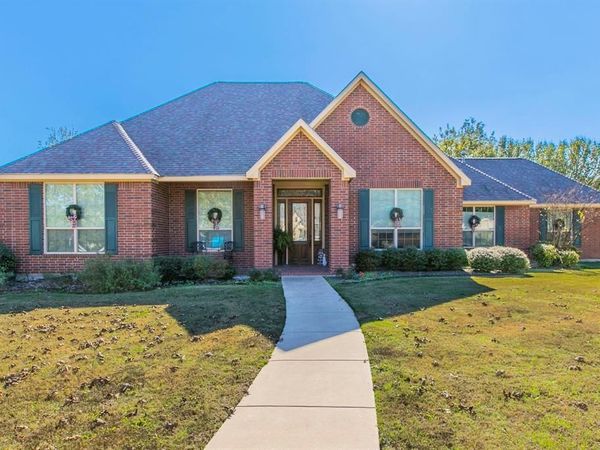 206 Hidden Meadow Circle, Midlothian, TX 76065
