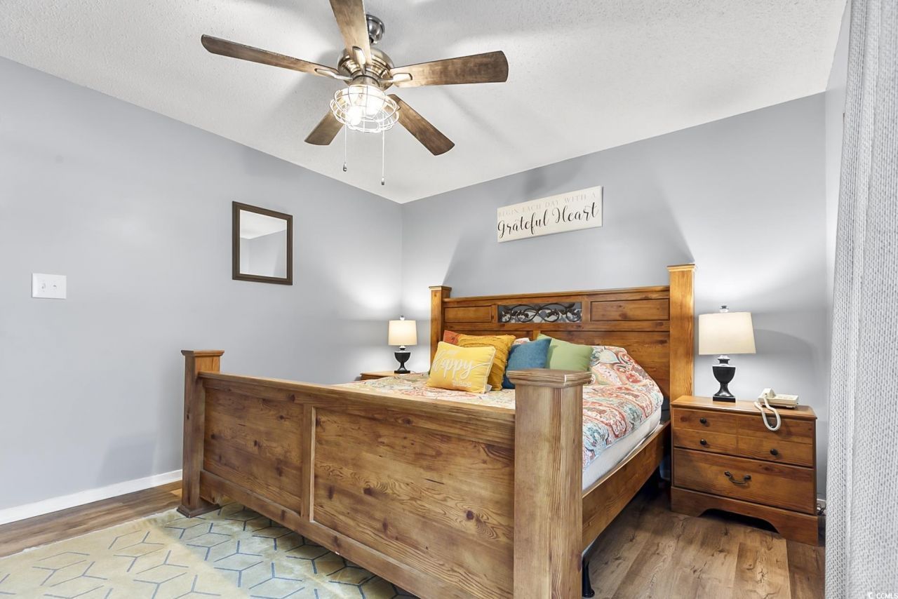 400 Melrose Dr. Photo 16