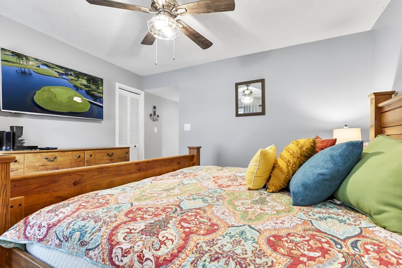 400 Melrose Dr. Photo 17