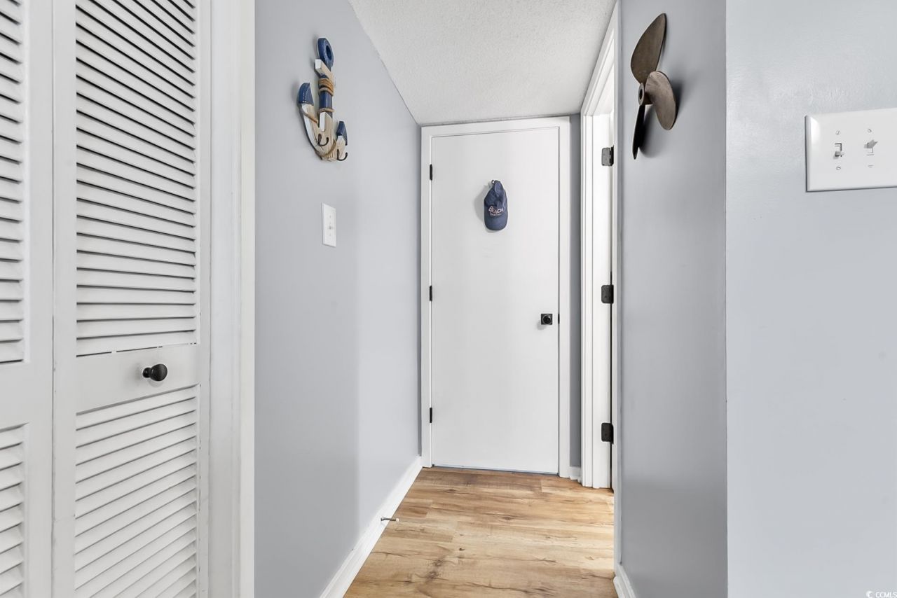 400 Melrose Dr. Photo 25