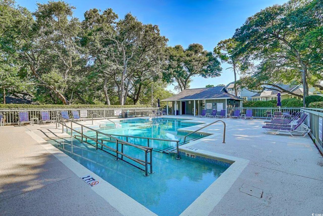 400 Melrose Dr. Photo 28