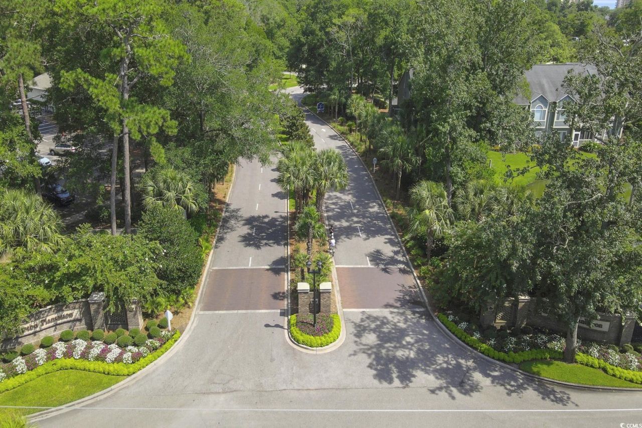 400 Melrose Dr. Photo 36