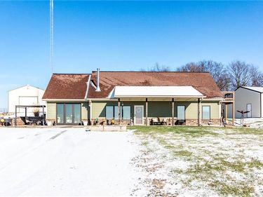 1193 SE 23 Highway, Windsor, MO 65360