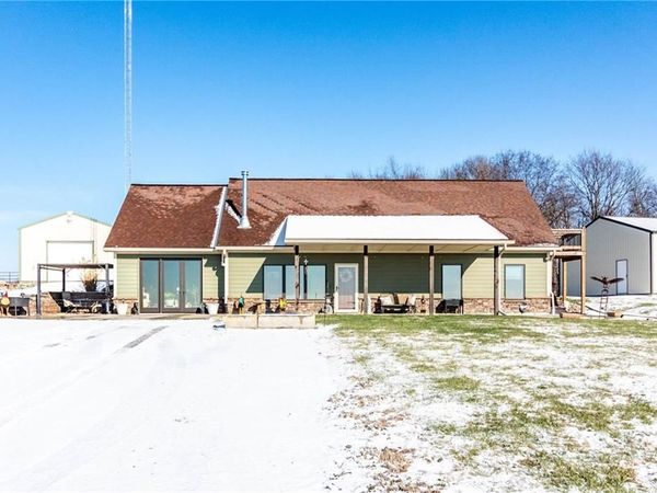 1193 SE 23 Highway, Windsor, MO 65360