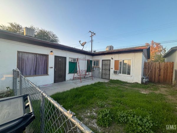 2512 Niles Street, Bakersfield, CA 93306