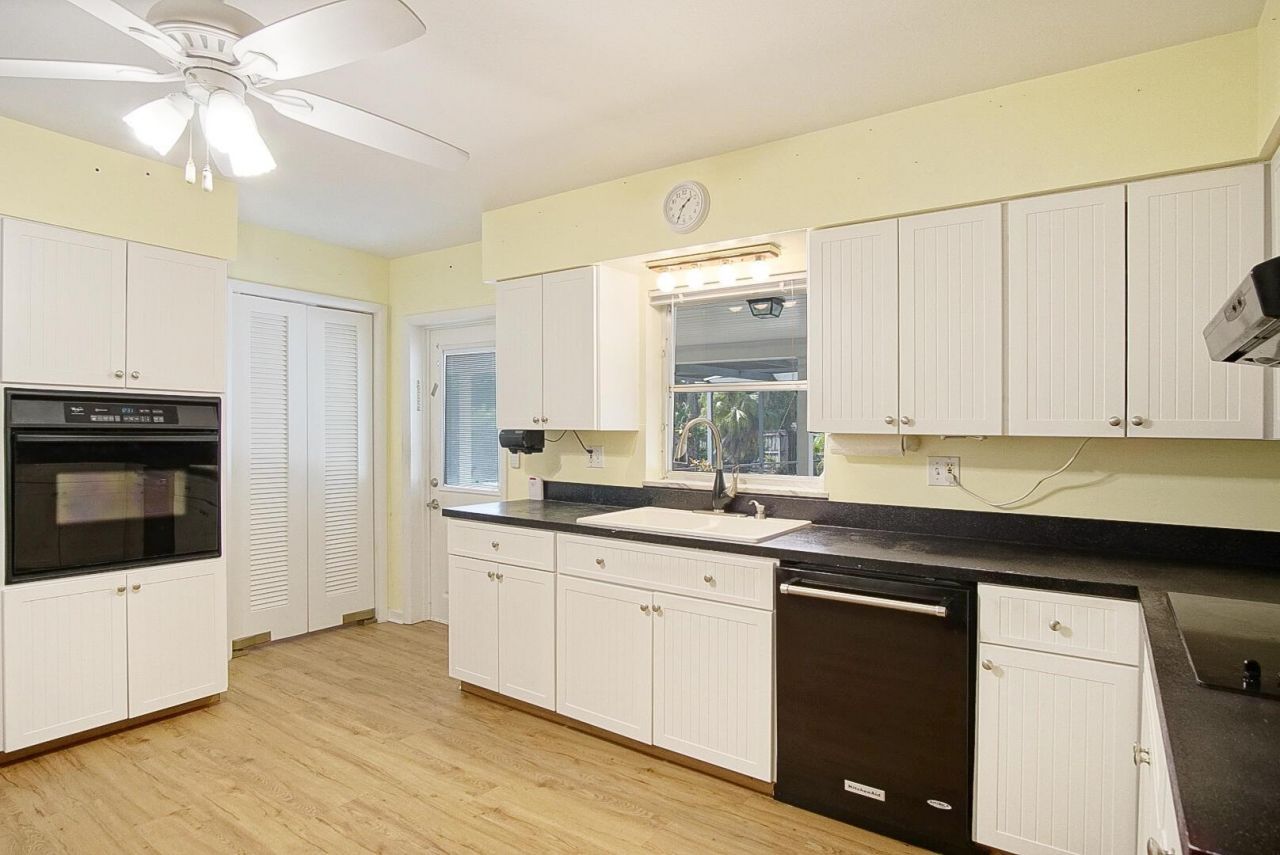 2717 Sunrise Boulevard, Fort Pierce, FL 34982 Photo