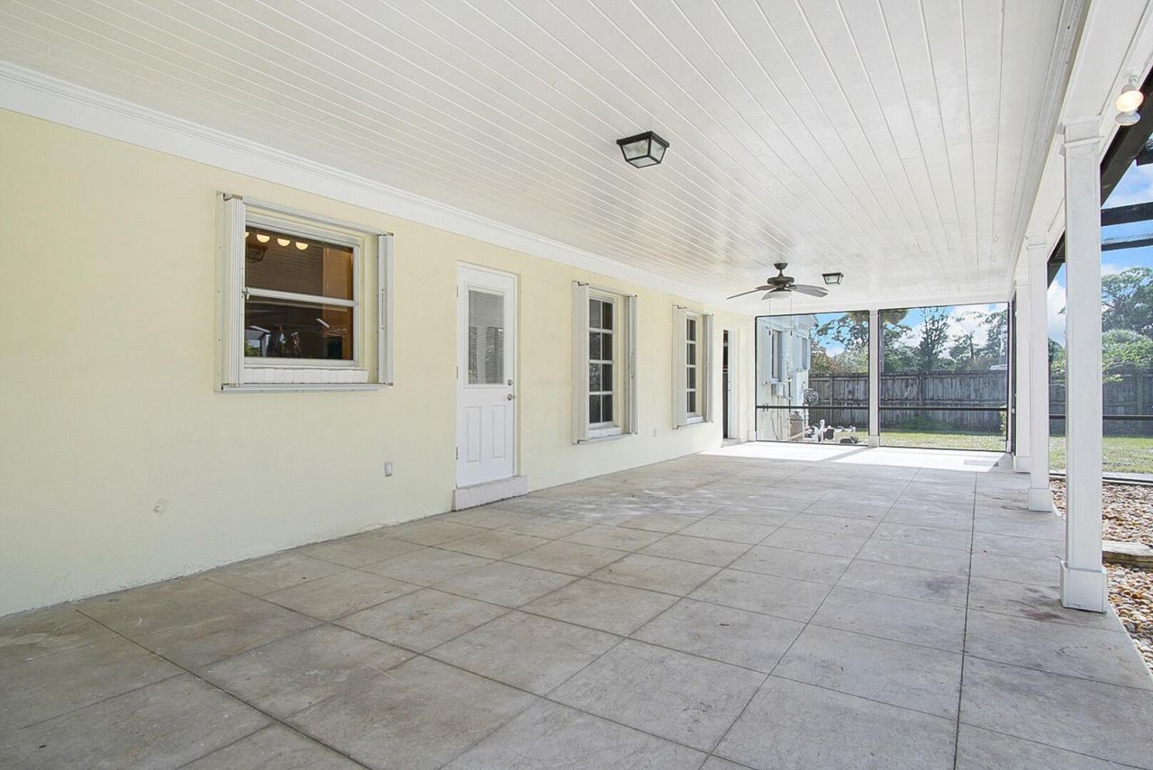 2717 Sunrise Boulevard, Fort Pierce, FL 34982 Photo