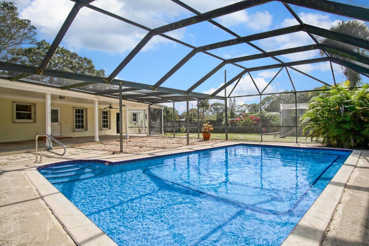 2717 Sunrise Boulevard, Fort Pierce, FL 34982 Photo