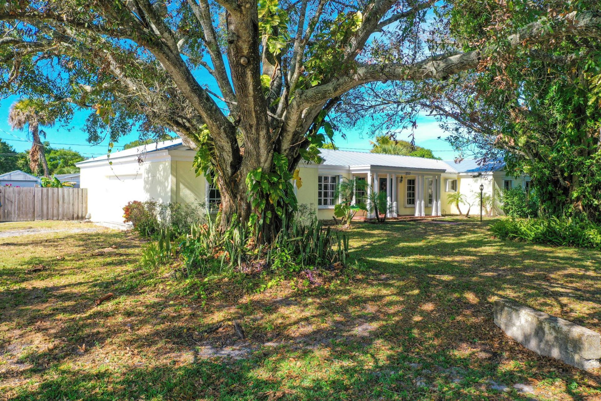 2717 Sunrise Boulevard, Fort Pierce, FL 34982 Photo