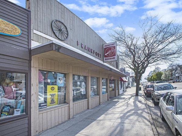 310 Main Street, Frankfort, MI 49635