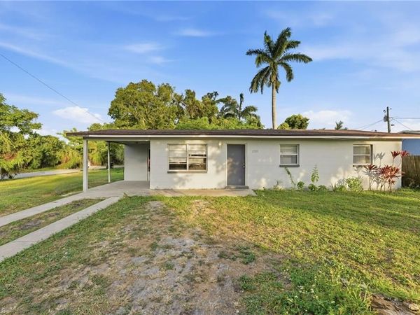 2505 Henderson AVE, FORT MYERS, FL 33916