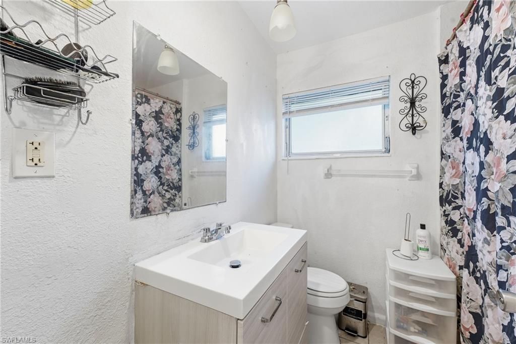 2505 Henderson Ave, Fort Myers, FL 33916 Photo