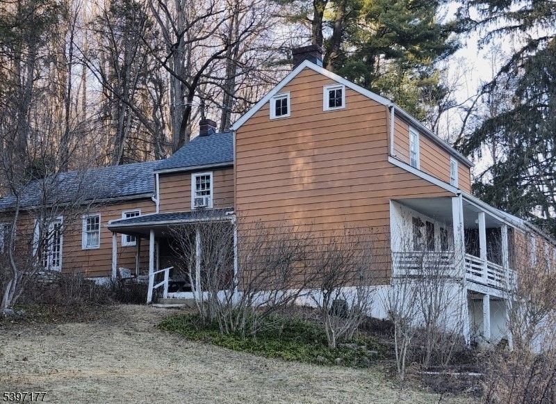 561 Harmony Brass Castle Rd, Harmony, NJ 08865 Main Photo