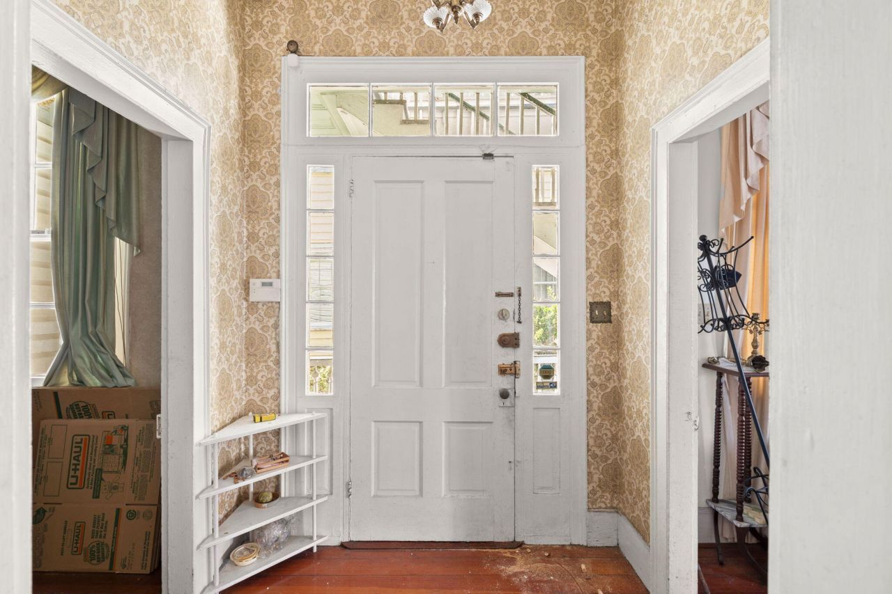 17 Charlotte Street Photo 12