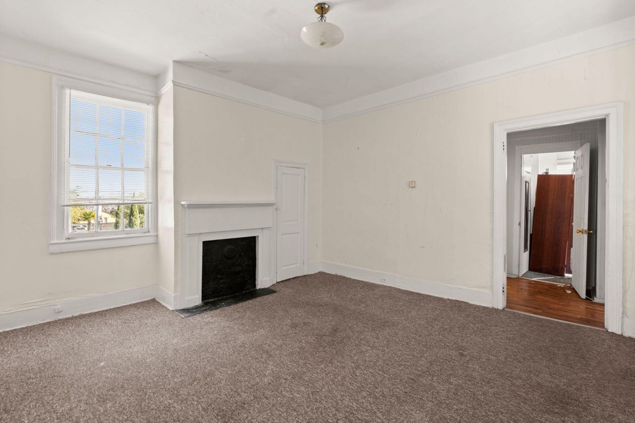 17 Charlotte Street Photo 21