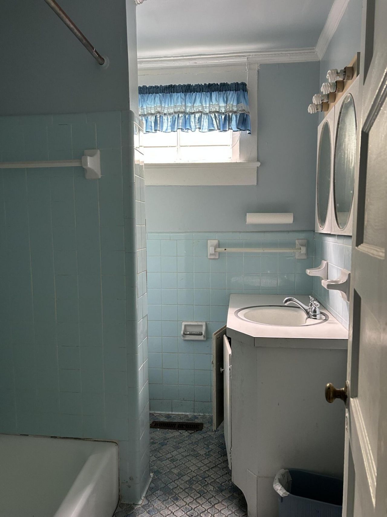 17 Charlotte Street Photo 27