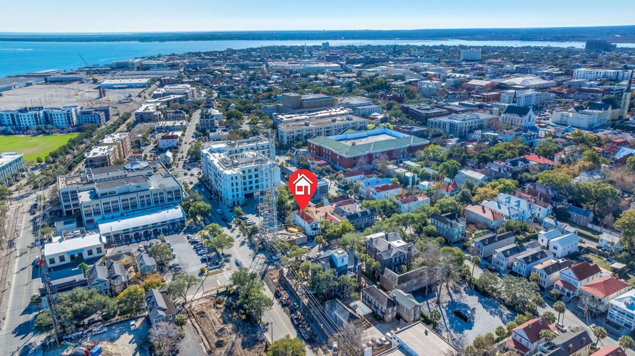 17 Charlotte Street Photo 30