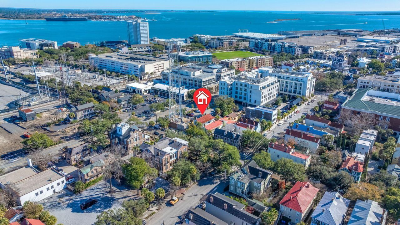 17 Charlotte Street Photo 32