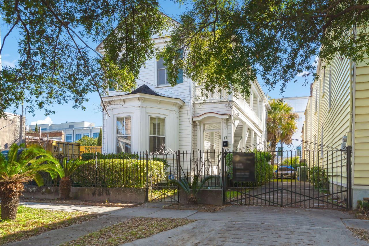 17 Charlotte Street Photo 5