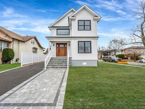 2929 Yale Place, Baldwin, NY 11510