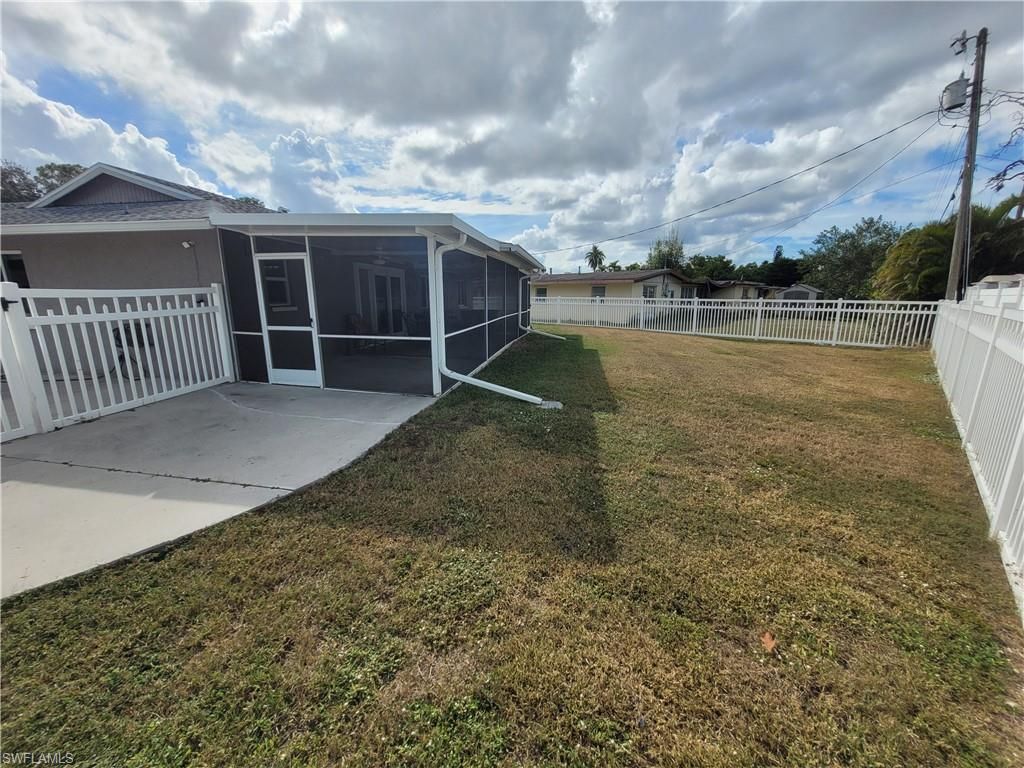 8631 Beacon St, Fort Myers, FL 33907 Photo