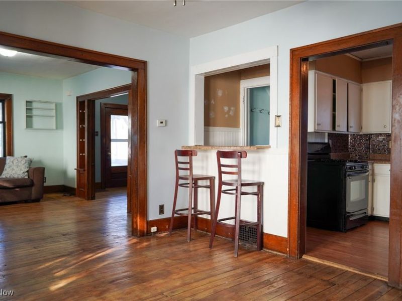 48 20th Street SW, Barberton, OH 44203 Photo 2