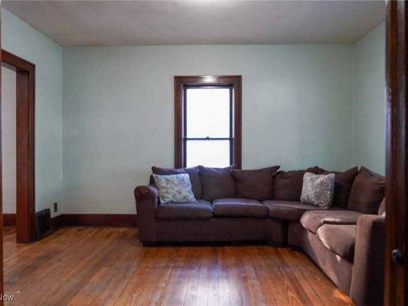 48 20th Street SW, Barberton, OH 44203 Photo 6