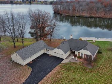 18 Island Shadow Drive, Fulton, NY 13069