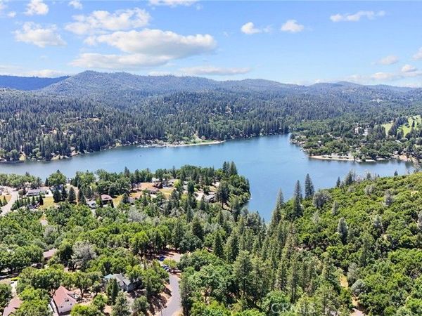 20524 Echo Court, Groveland, CA 95321