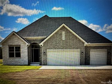 7110 Dryden Road, Almont Township, Mi 48003
