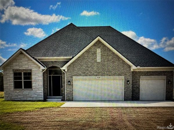 7110 Dryden Road, Almont Township, Mi 48003