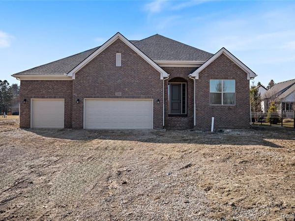 7110 Dryden Road, Almont Twp, MI 48003