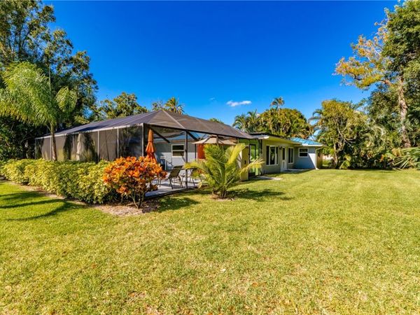 1920 32nd Avenue, Vero Beach, FL 32960